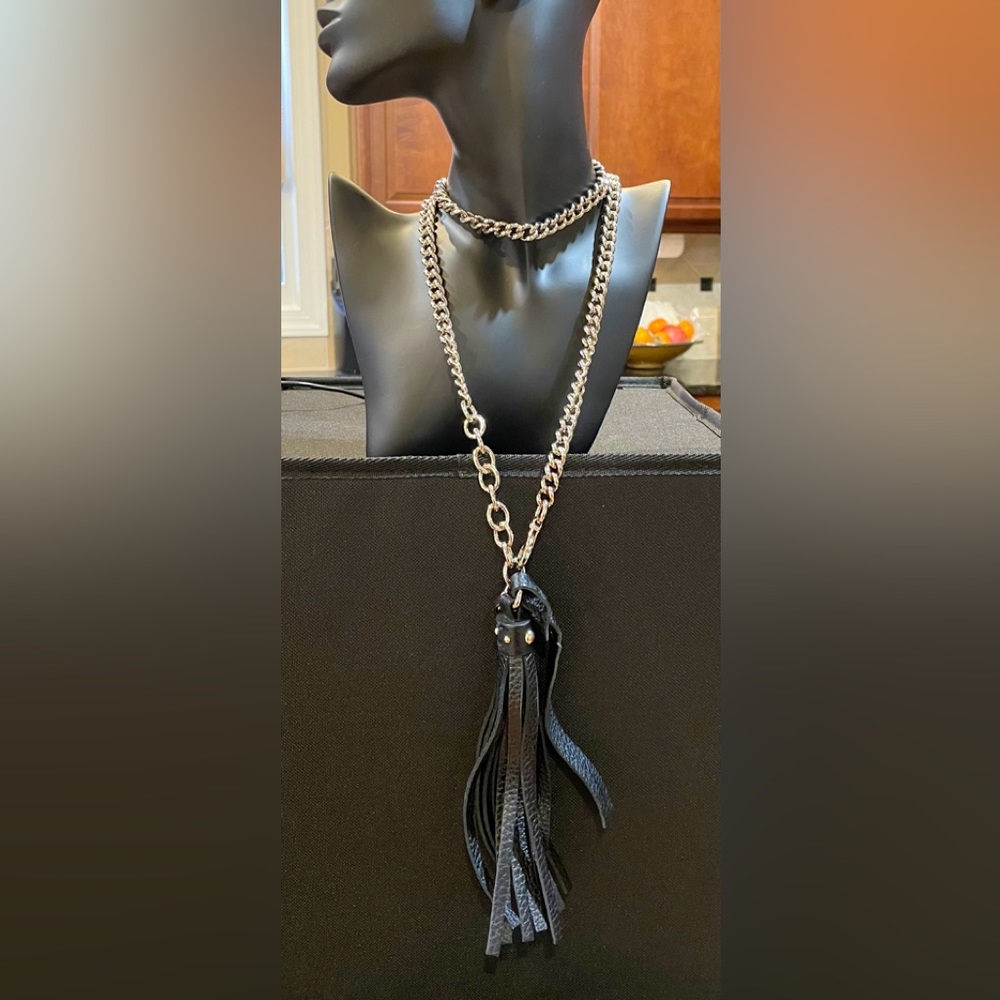 NEW!  Gucci Women's Chain Tassel Gold / Black Leather Belt/Necklace - 75 - Picture 4 of 9